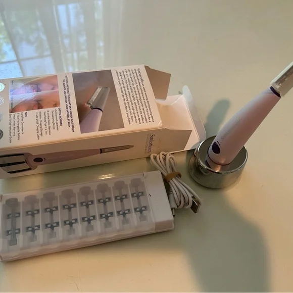 Michael Todd Sonicsmooth Dermaplaning Tool - Purple - Picture 7 of 8